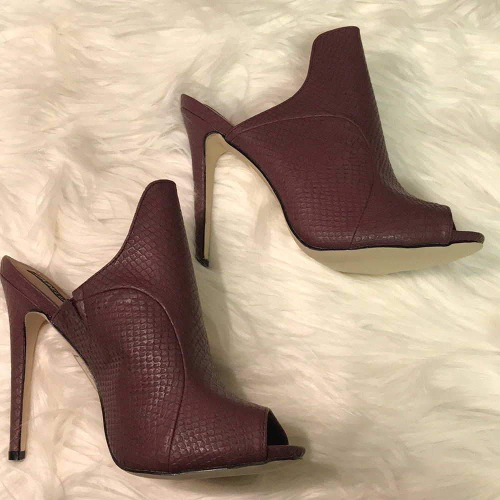 Izabella Rue Maryl wine Mules
